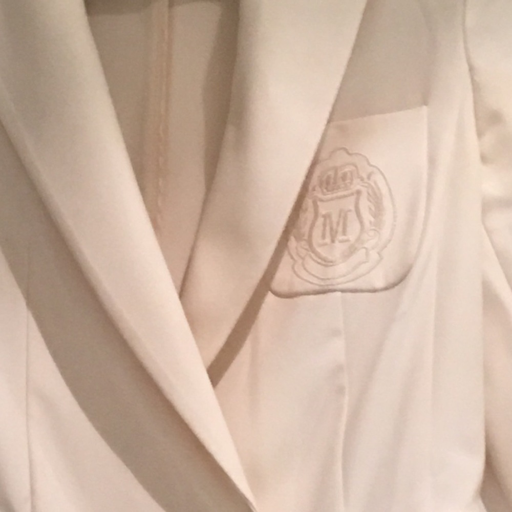 White jacket - Picture 5 of 5